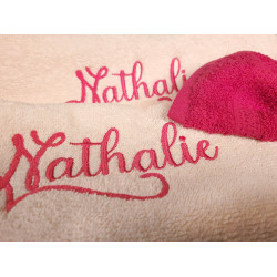 ensemble drap de douche rose+serviette de bain rose+gant fushia avec Prénom brodé